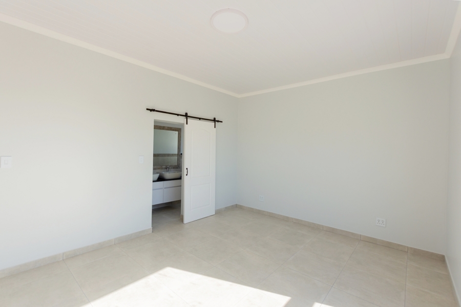 4 Bedroom Property for Sale in Da Gama Bay Western Cape